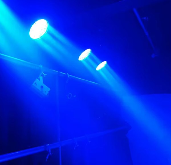 19 × 15 ワット RGBW 4in1 ビームウォッシュズームサークルコントロール LED ムービングヘッドライト 九州・福岡レンタル